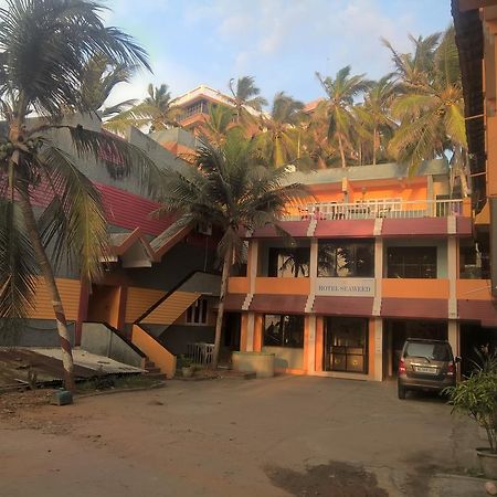 Hotel Seaweed Kovalam Bagian luar foto