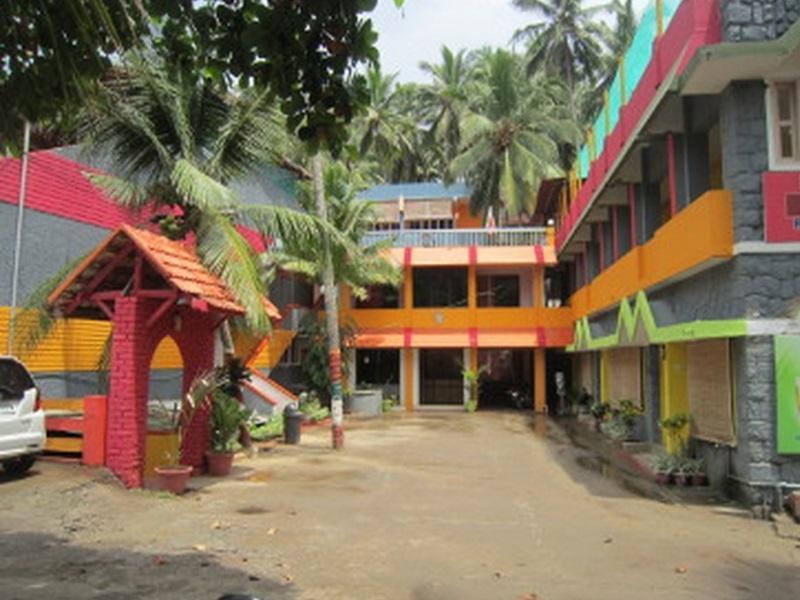 Hotel Seaweed Kovalam Bagian luar foto