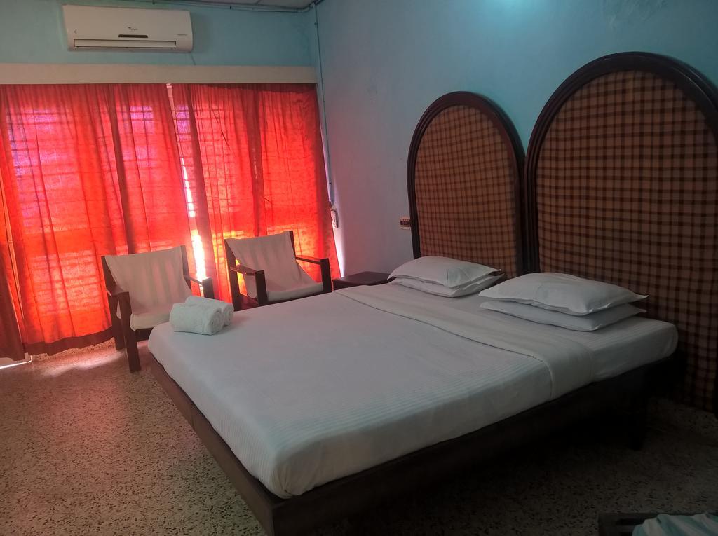 Hotel Seaweed Kovalam Bagian luar foto