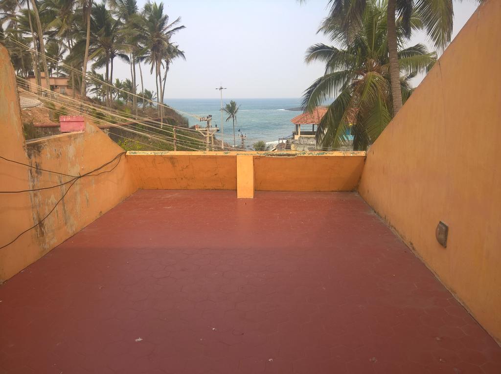 Hotel Seaweed Kovalam Bagian luar foto