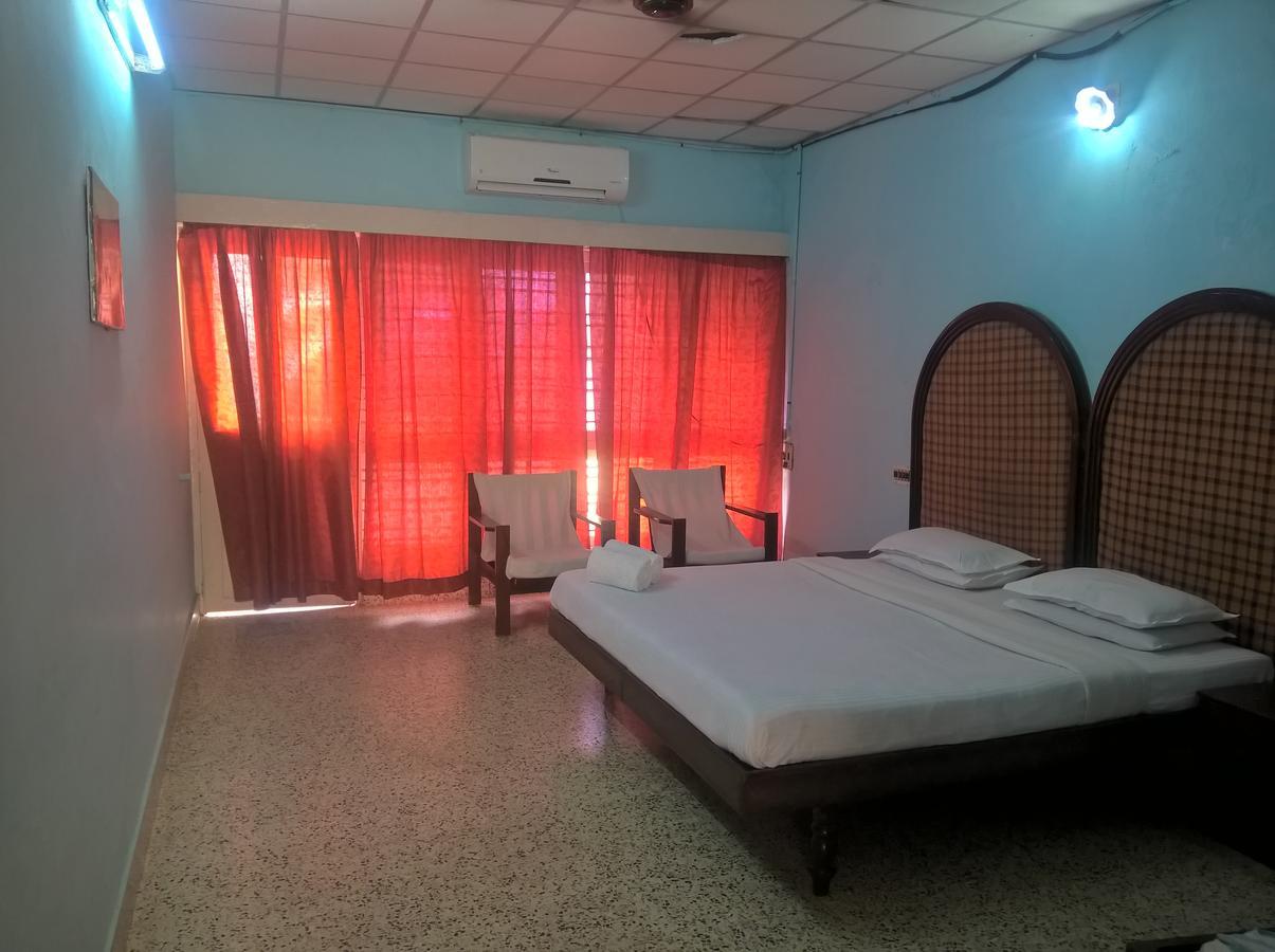 Hotel Seaweed Kovalam Bagian luar foto